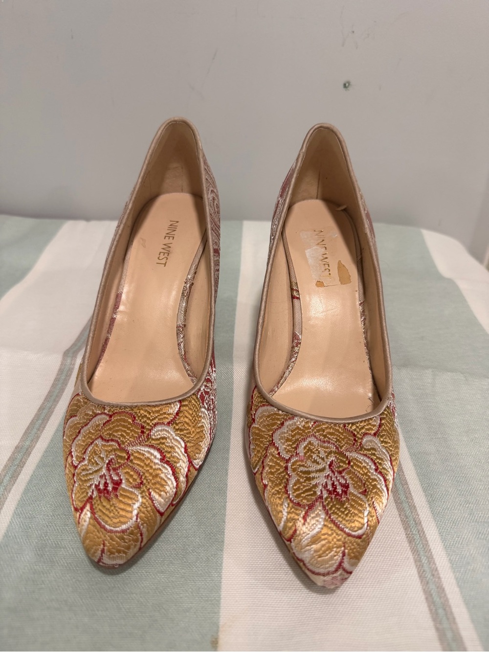 Nine West Metallic Gold Floral Embroidered Pointed Pumps